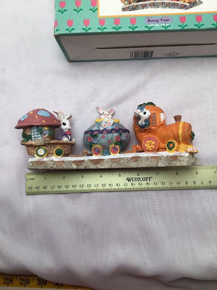 Vntg Easter Collection Mini Easter Bunny Train Spring decor 1995 item no. 62105