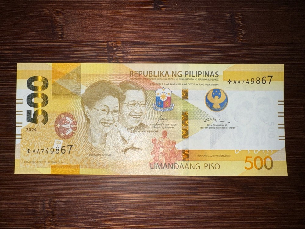 Scarce Philippines 2024 500 Piso ENGC Replacement Starnote *AA serial Number UNC
