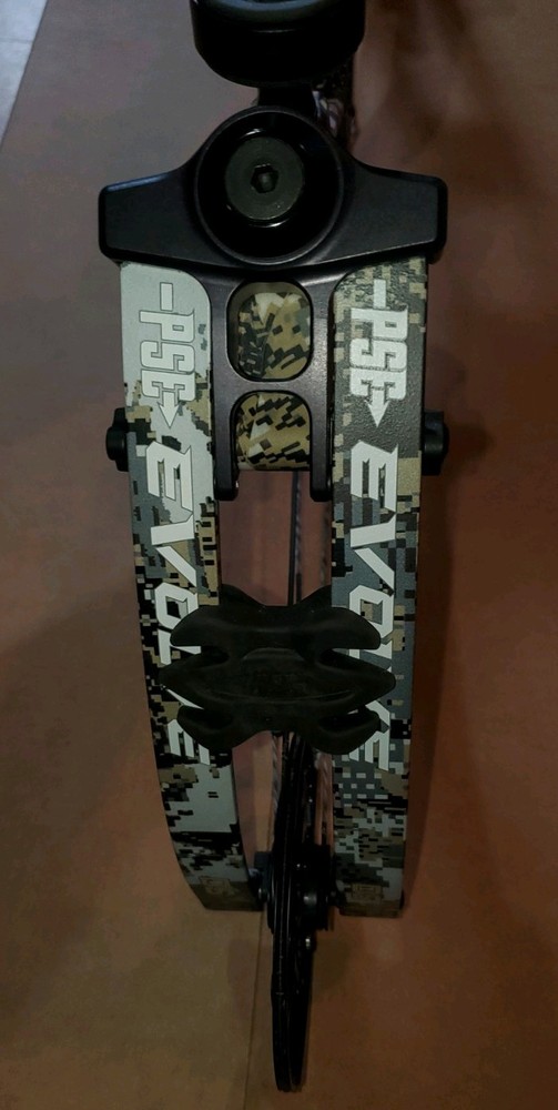 PSE Evolve 33 DS EC2 Cam Sitka Elevated II Gas System X Strings 26-31.5" 60-70#