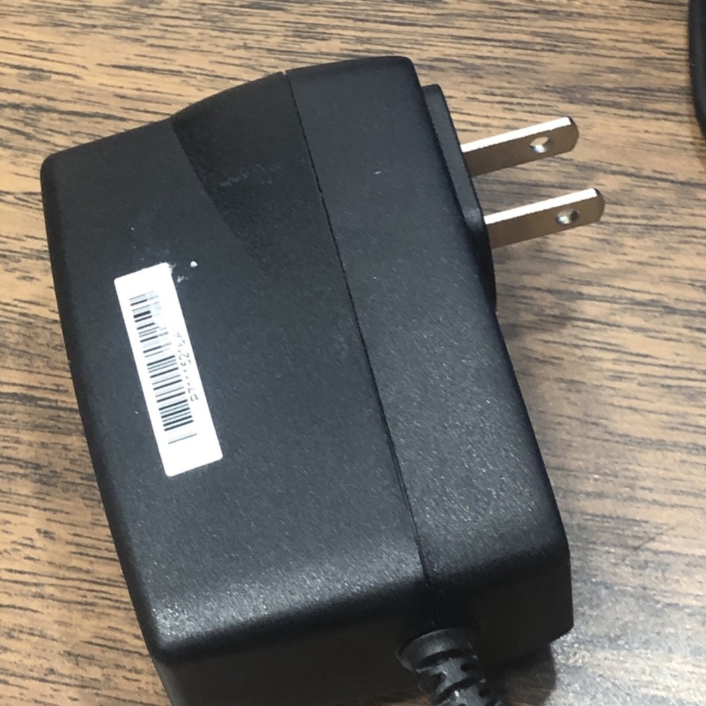 Casio Original Keyboard 9.5V AC Adapter Model AD-E95100LU