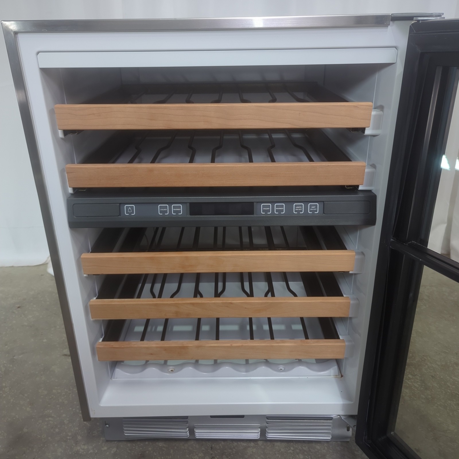 2014 Sub-Zero 424FS 24" Stainless Steel Standalone/Undercounter Wine Cooler