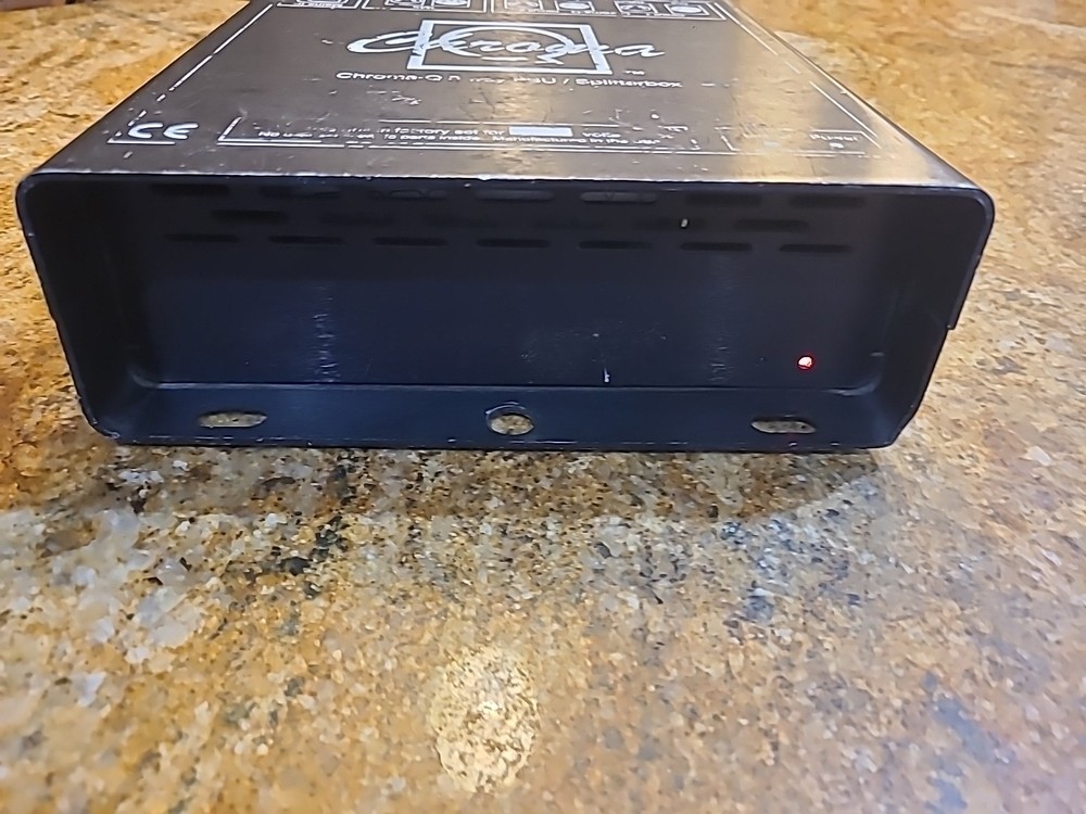 Chroma Q8 way Psu/splitterbox