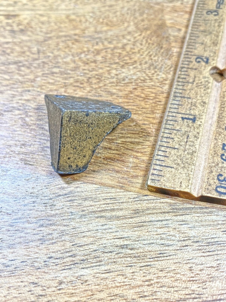 Old Mantel Clock Back Foot (K9902)