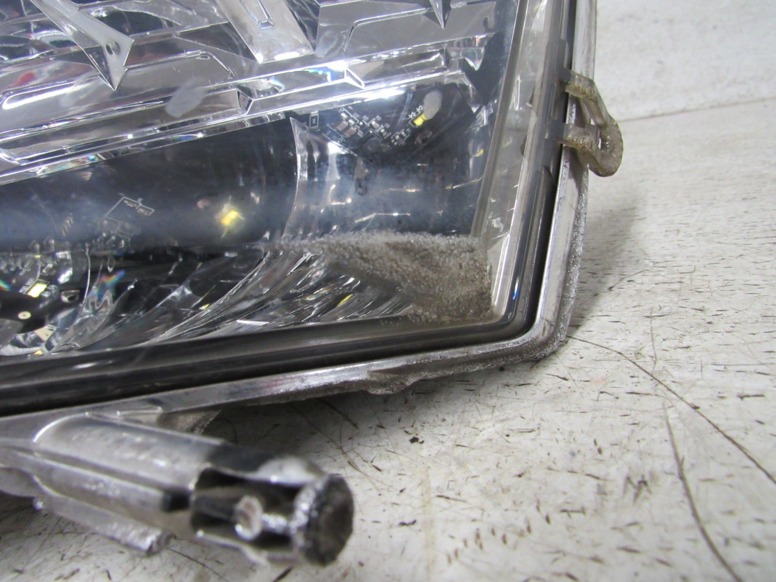 18 POLARIS RMK PRO 800 AXYS HEADLIGHT HEAD LIGHT LAMP FRONT LENS STOCK OEM #6893