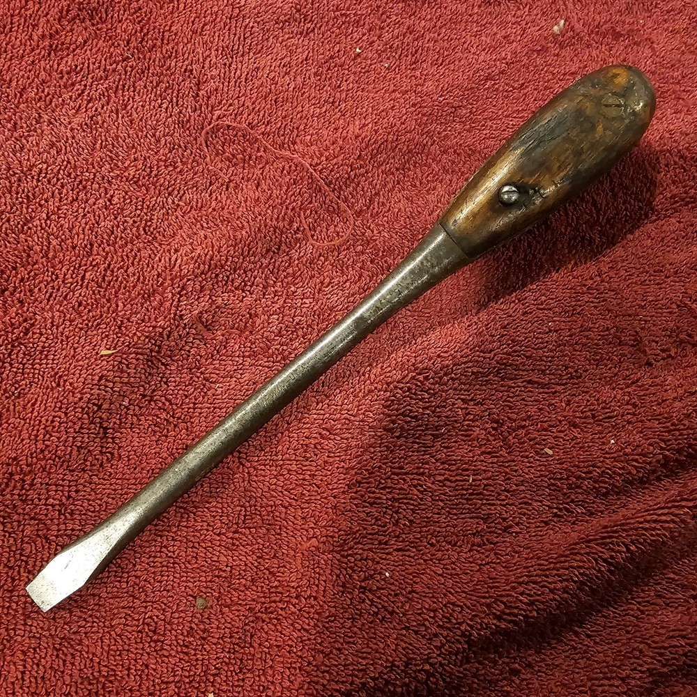 Vintage 10-7/8"  Irwin Perfect Handle Screwdriver.