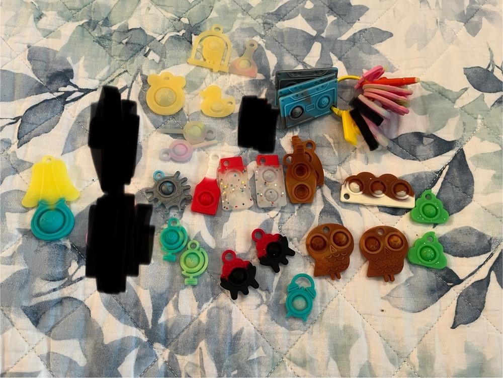 pop it pets petites and regular