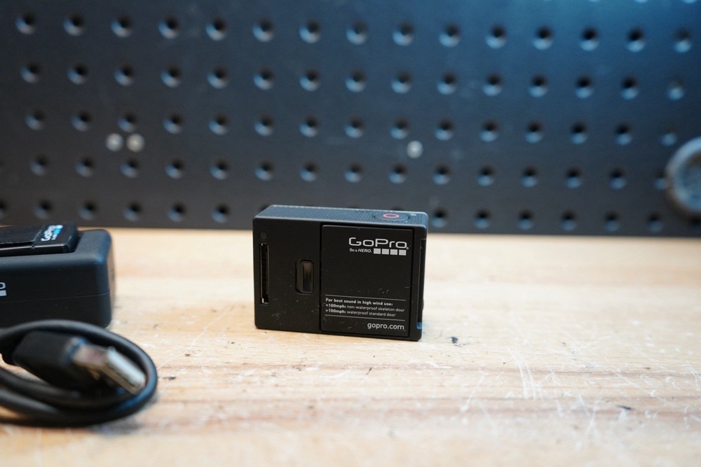 (F) GoPro HERO3+ Black Edition Camera Charger Bundle