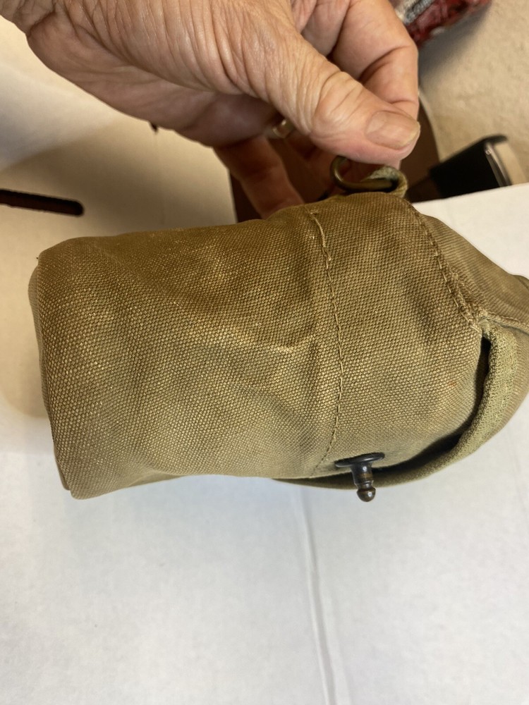 ORIGINAL WWII US USMC MARINE 2nd PATTERN CANTEEN COVER, no hole