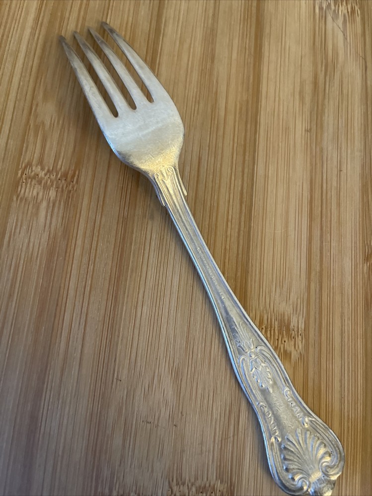 Wallace Silverplate KINGS Plume Shell Monogram R Dinner Fork 7"