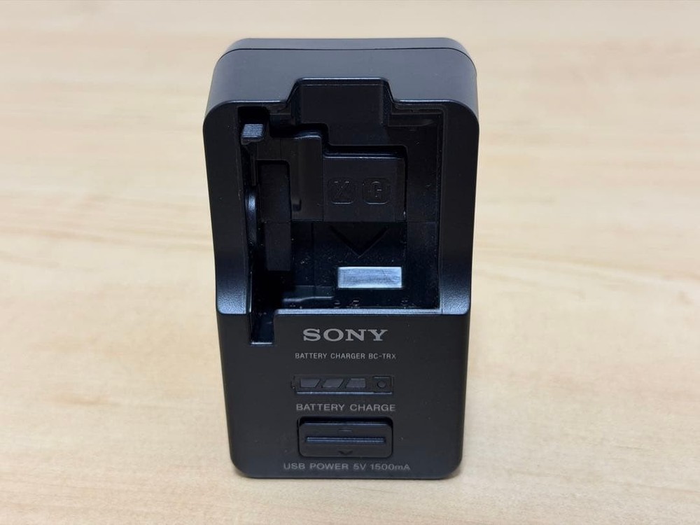 SONY RX100 VII (Mark 7) Compact Digital Camera