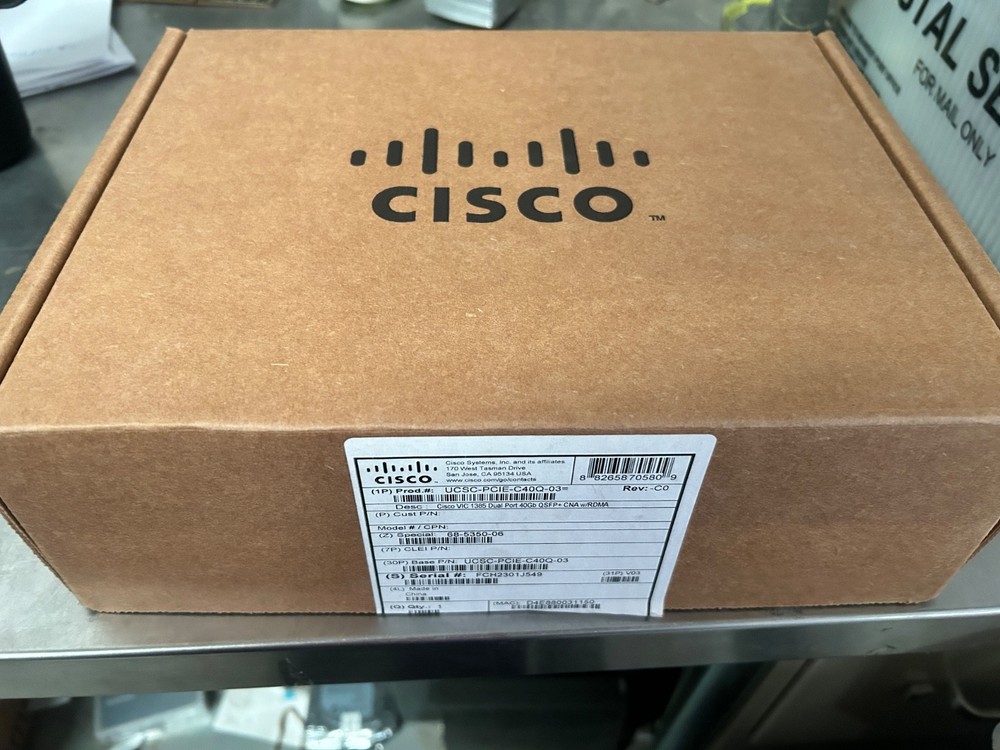 ** UCSC-PCIE-C40Q-03 Cisco Dual-Port 40Gbps Interface Network Adapter**