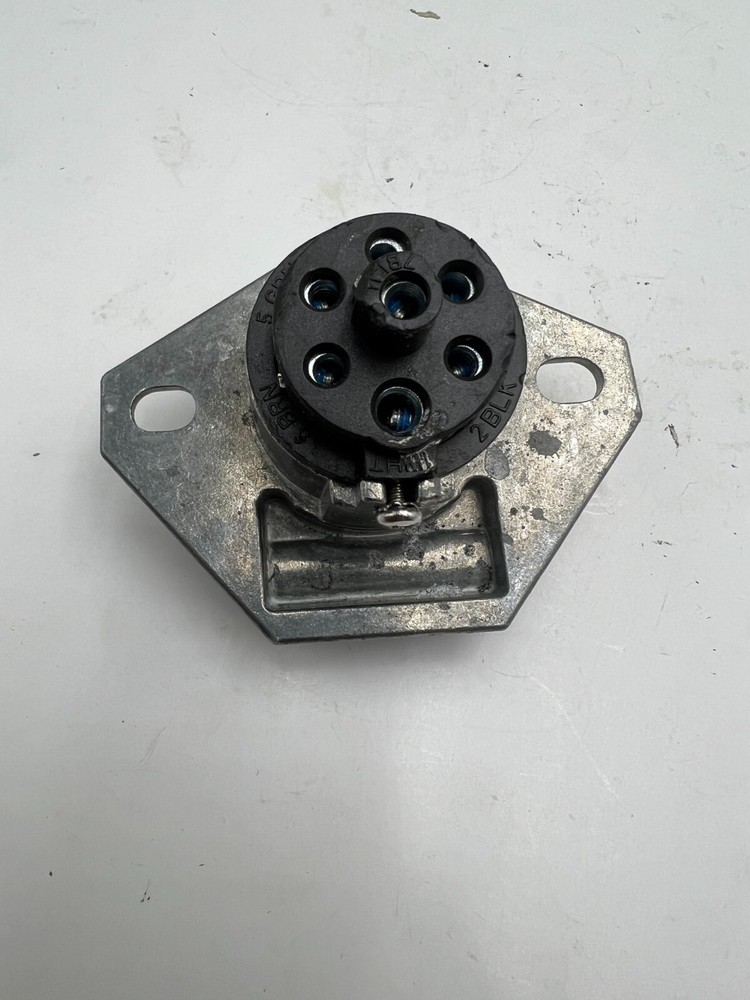 (QTY 5) PHILLIPS 15-720 SAE J560 7 WIRE TRAILER SOCKET PLUG