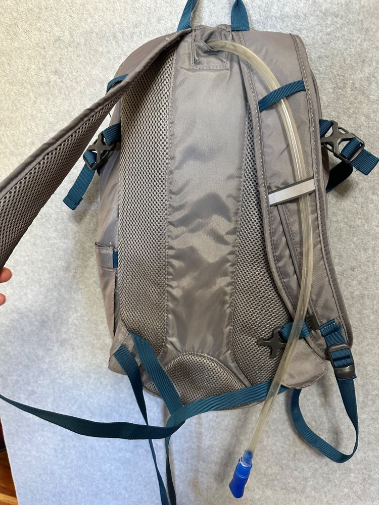 Ozark Trail 14 Liter Hydration Backpack, Grey - Used