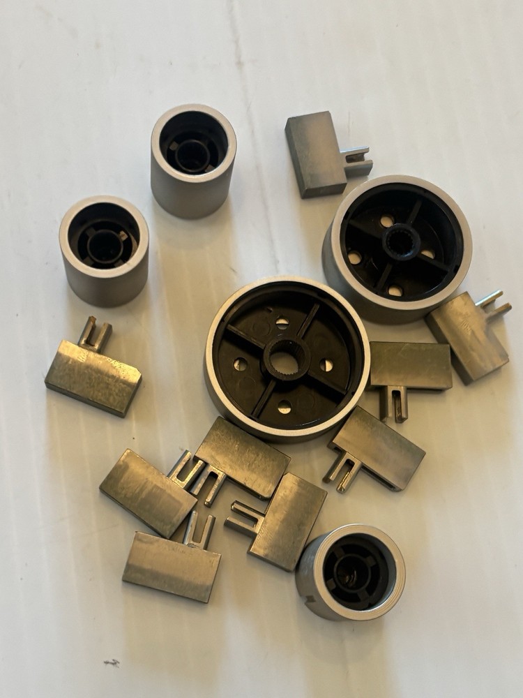 MCS 3260 - AM/FM Stereo Receiver - KNOB LOT KNOBS