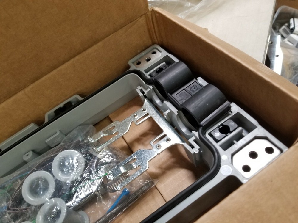 3M Corning - Split Cable Addition Kit 2181-LS/FR (80611020373)