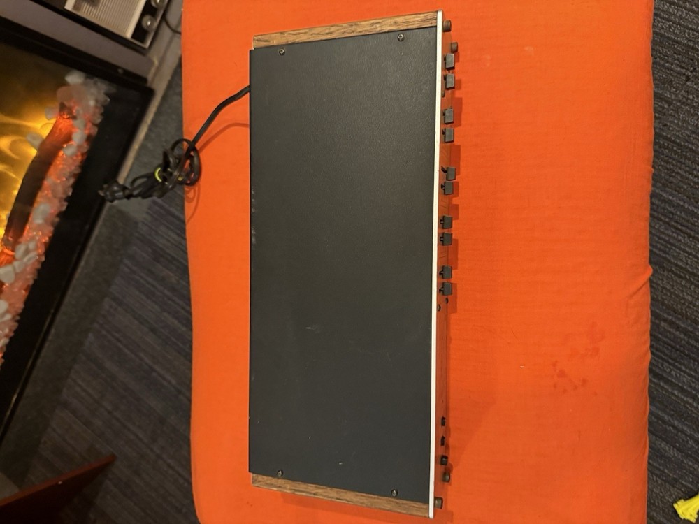 AUDIOCONTROL D-520 Subsonic Filter Equalizer