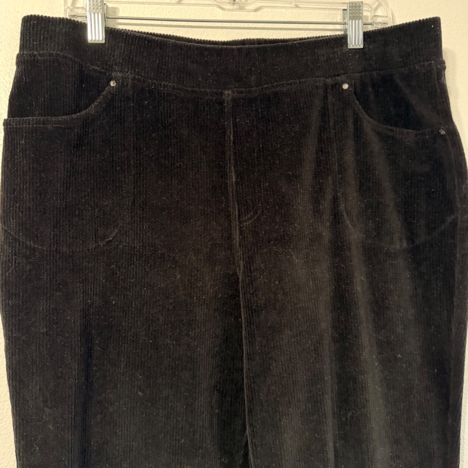 Quacker Factory Classic Soft Corduroy Pull On Stretch Black Pocket Pants L