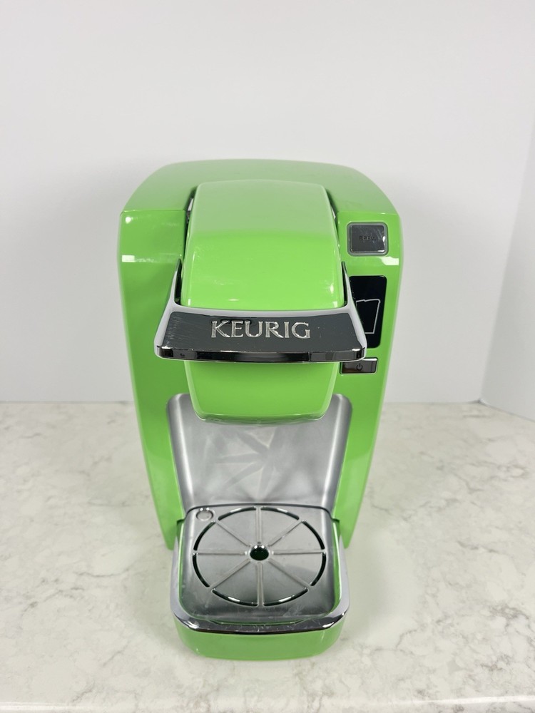 Keurig K10 Mini Plus Single Serving Coffee Maker Lime Green. Working **