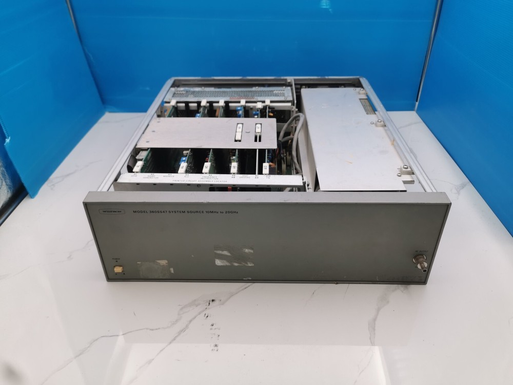 Wiltron 360SS47 System Source 10MHz to 20GHz R360SS47