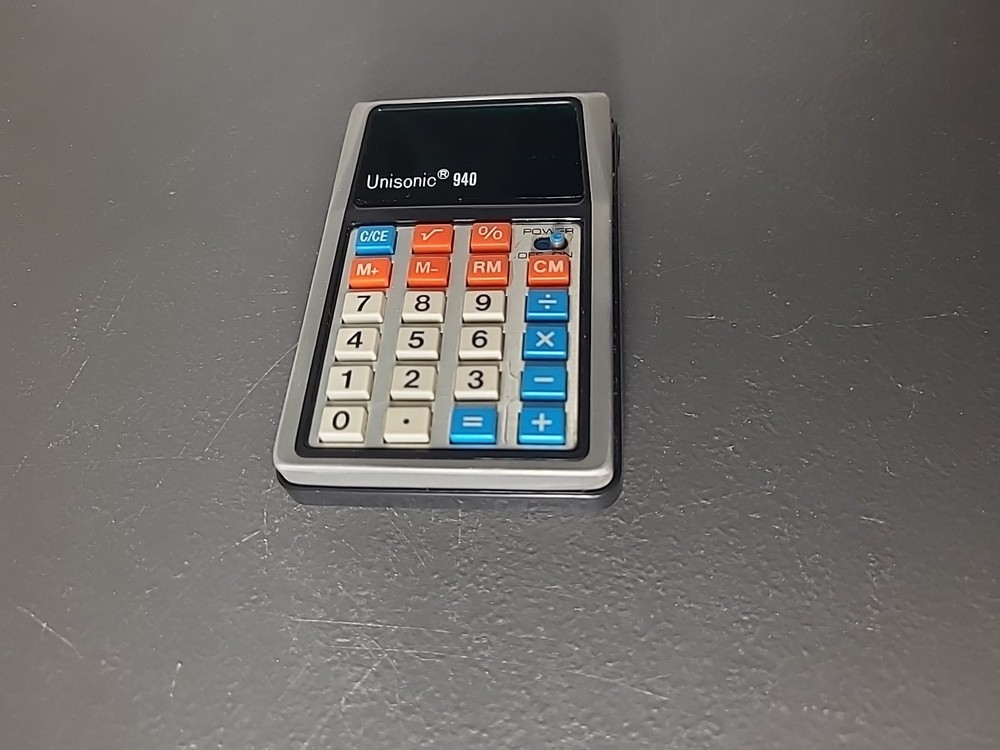 UNISONIC 940(C) Pocketable Calculator