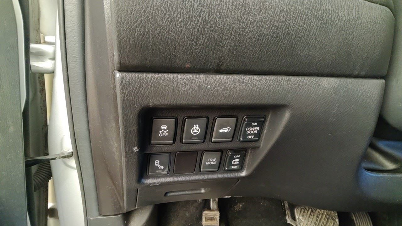 (LOCAL PICKUP ONLY) Roof Glass Front Moveable Fits 13-20 PATHFINDER 7022791