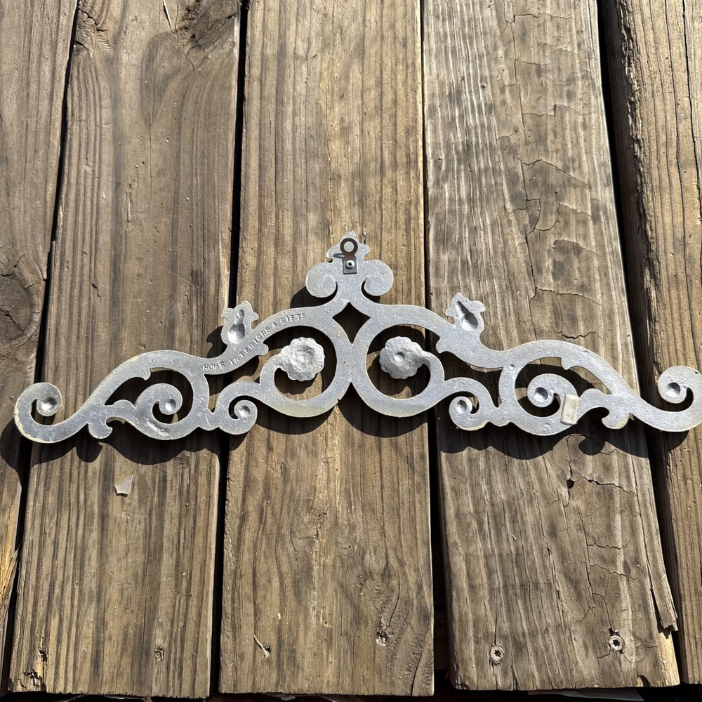 Small Decorative Cast Aluminum Pediment