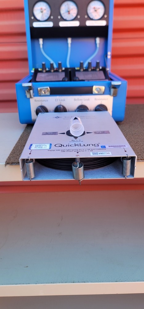 Pre-Owned IngMar Model SB 2000 Dual Compartment Lung Test Demo Simulator