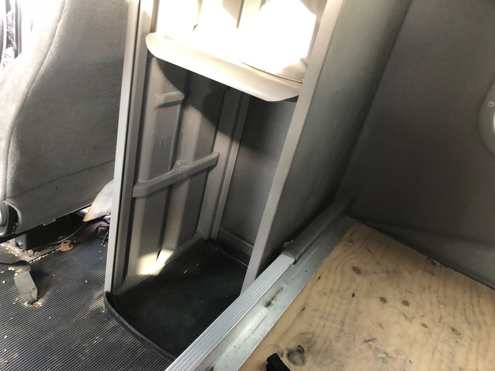 Peterbilt 387 Right/Passenger Sleeper Cabinet - Used