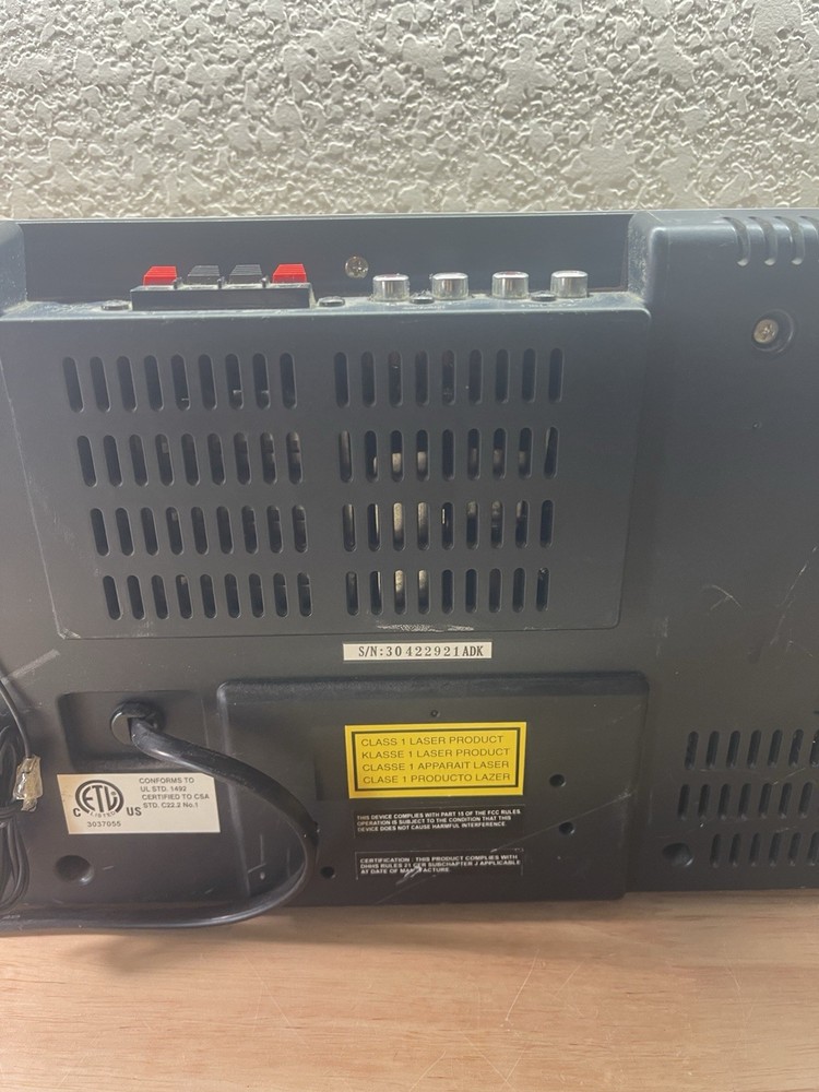 Emerson MS3103 Triple-Play Linear 3 CD Changer + 1 Speaker. ****read****