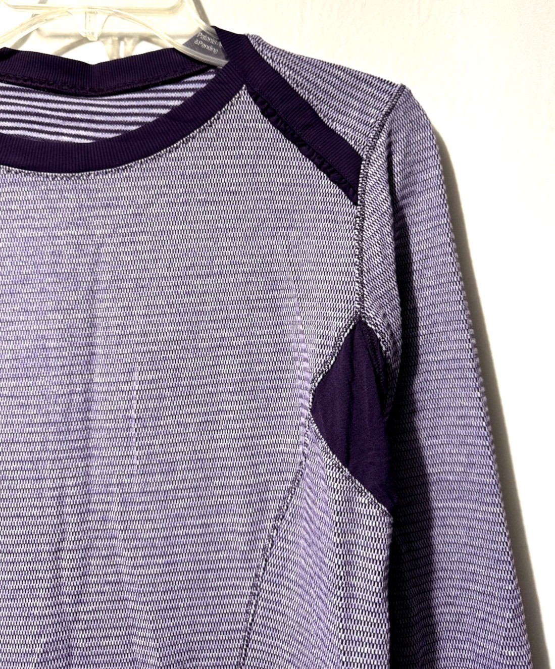 Lululemon Performance Base Layer Running Top Shirt Striped Size M/L Purple