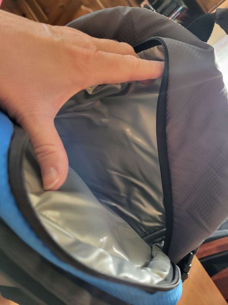 Piscifun Fridge Cooler Backpack