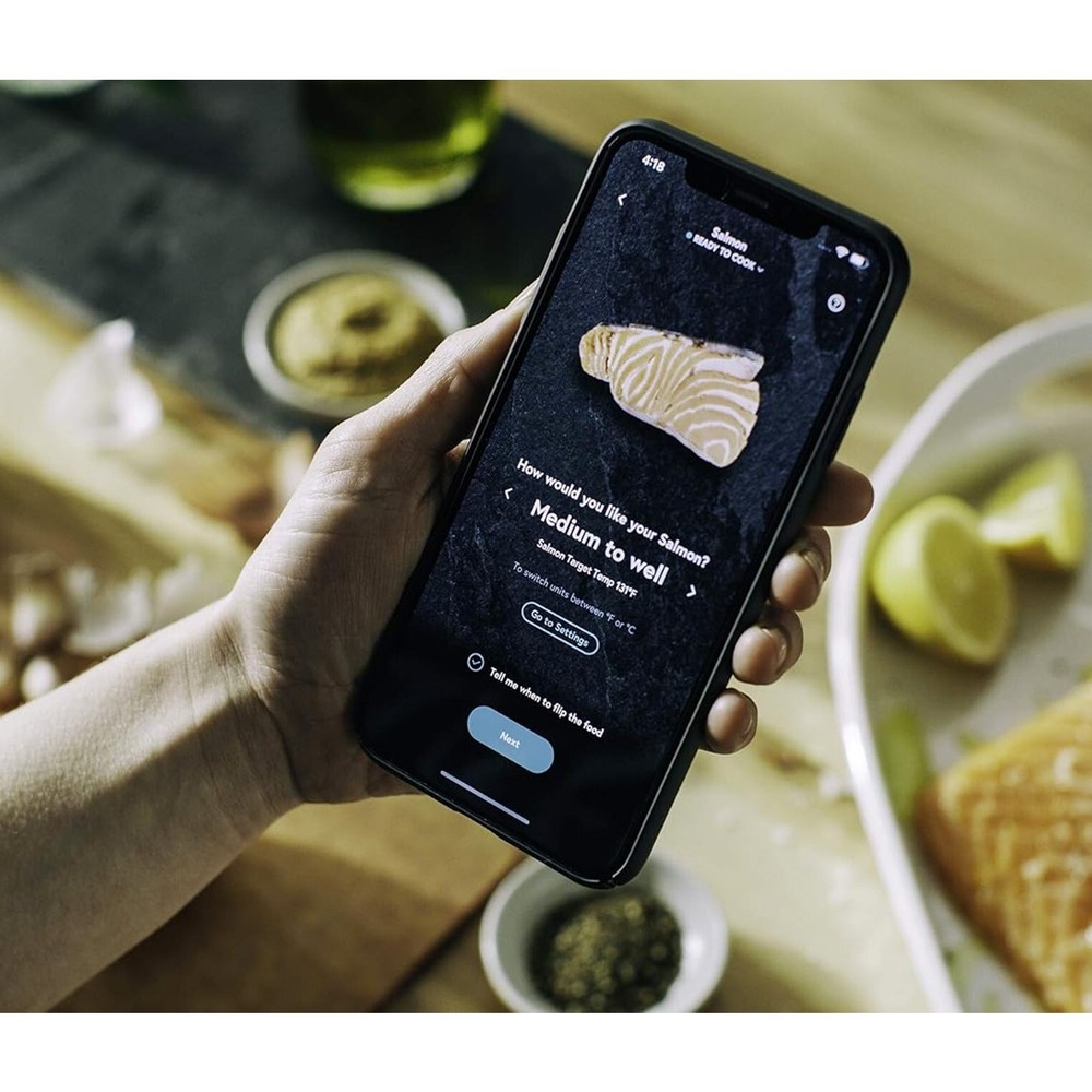 YUMMLY SMART MEAT THERMOMETER with dock WIRELESS black BLUETOOTH CONNECTIVITY