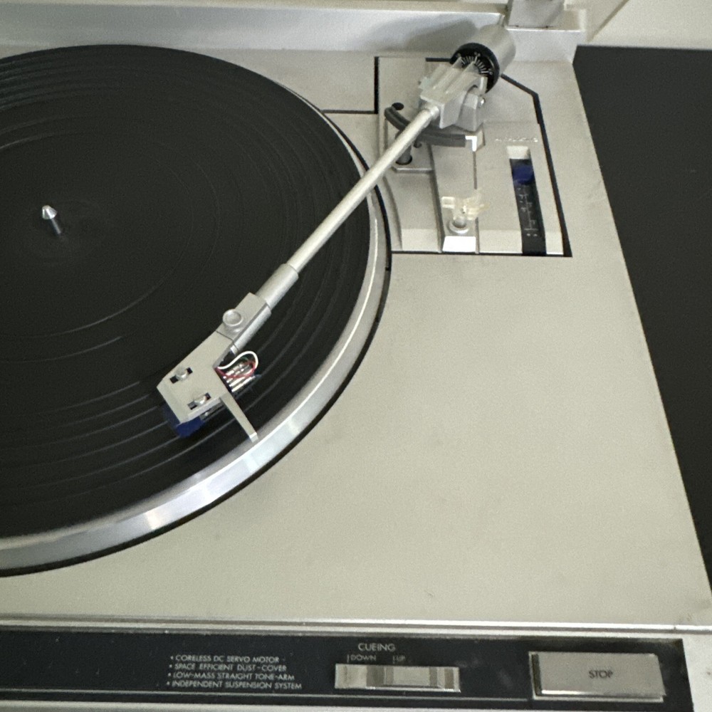 JVC QL-A200 Quartz Turntable