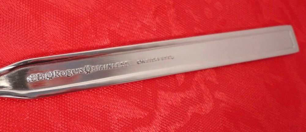 40 Pc MAJORCA Pattern Oneida Ltd 1881 Rogers Diamond Stainless Service for 8 E5D