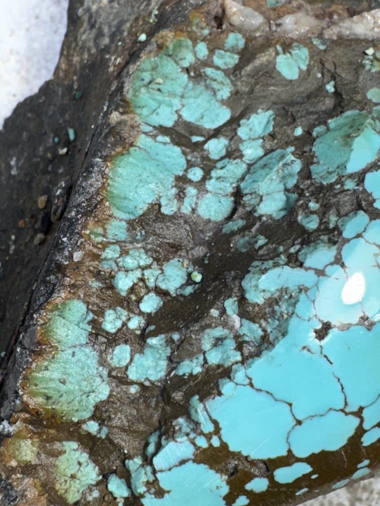 Hubei turquoise stabilized great color and pattern very hard material