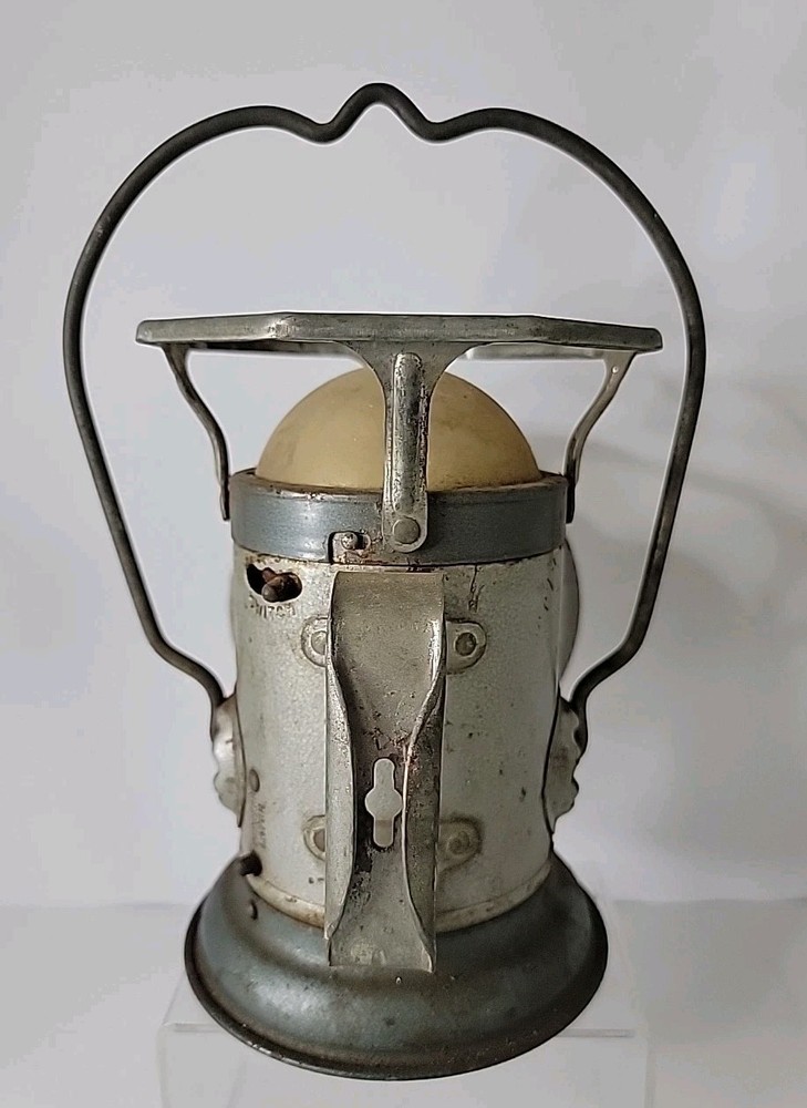 Delta Powerlite Lantern, Delta Electric, USA, Uncleaned, Rust/Patina, Untested