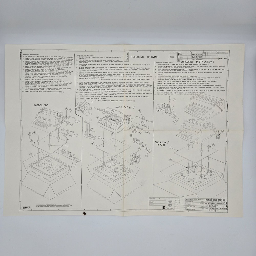 IBM Correcting Selectric Typewriter - Manual/Operating Instructions