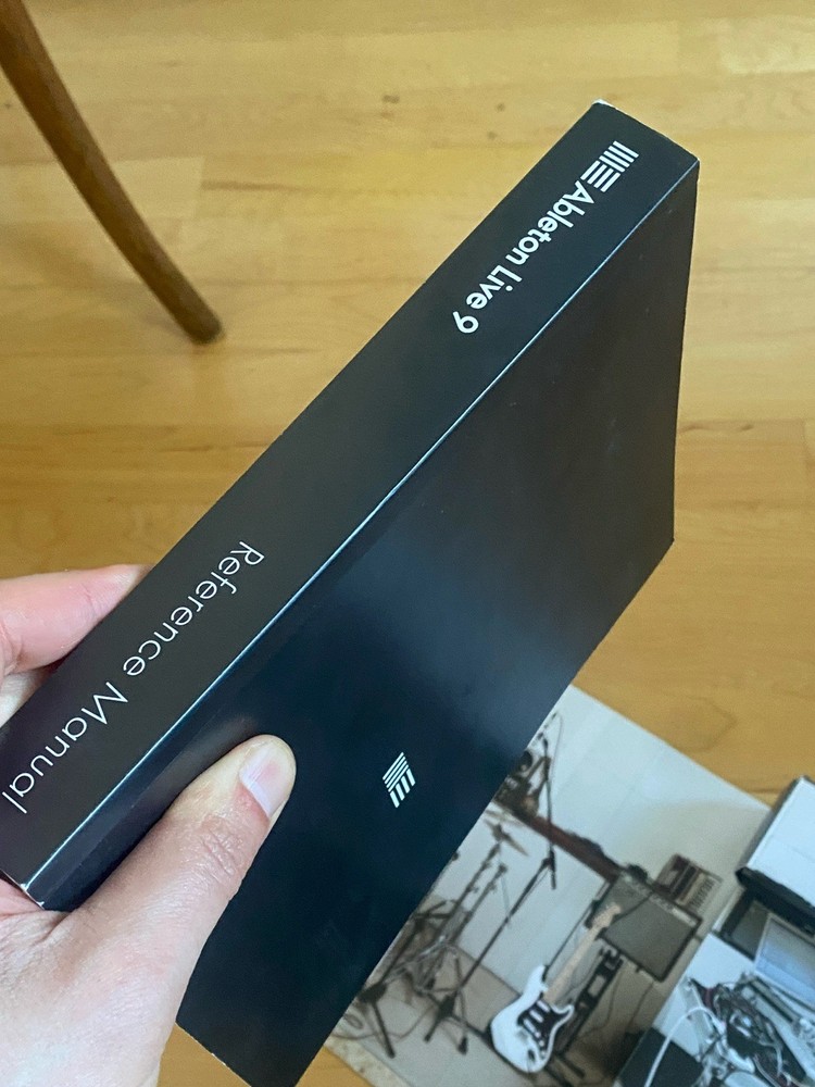 Ableton Live 9 Suite Complete CD's + Manual *Box without Serial*