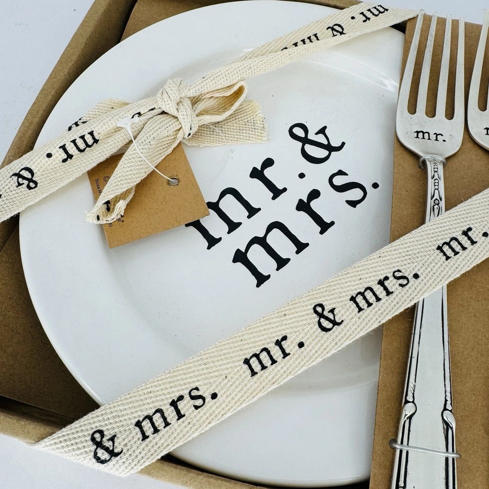 Mud Pie Wedding Collection Mr & Mrs Cake Plate Set