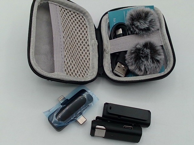 NOTEVOX Wireless Lavalier Mic For IPhone Lightning Clip-On Lapel Vlog