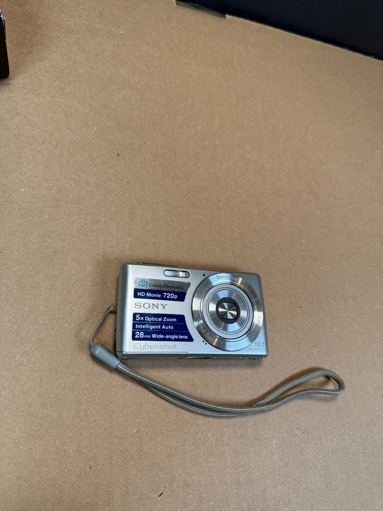 Sony Steadyshot DSC-W620 Digital Camera 14.1 Mega Pixel Silver Ships Fast!!!