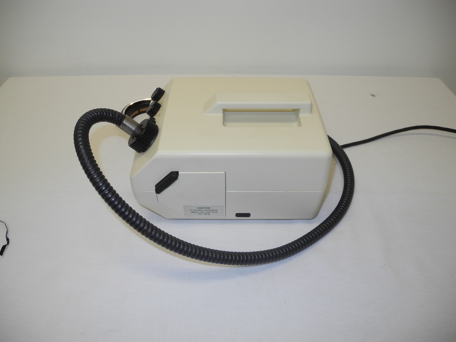 LEICA SCHOTT KL-1500 HALOGEN FIBER OPTIC LIGHT SOURCE W/ MICROSCOPE LIGHT RING