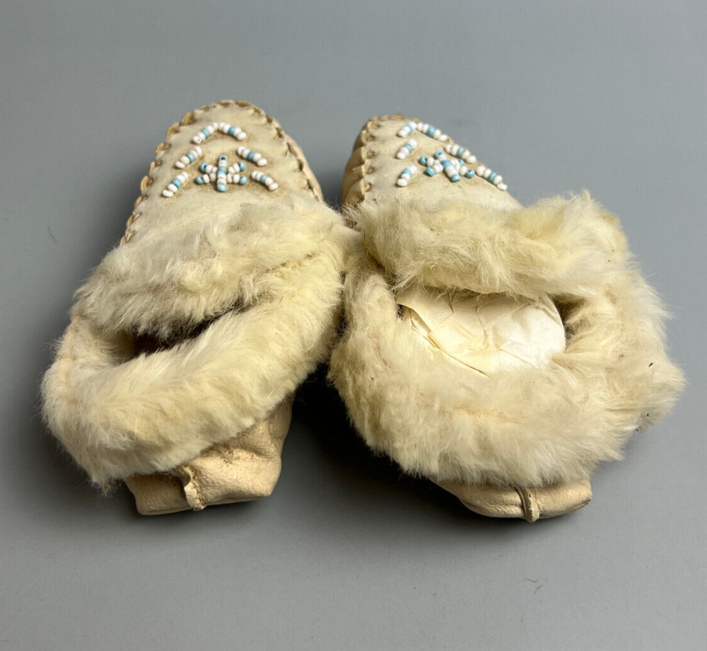 Vintage Leather and Beaded Baby Moccasins 4.5" Long