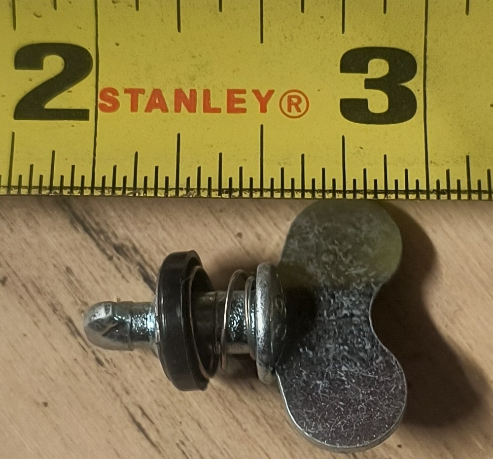 PACCAR KENWORTH 4743-002 KIT-WINGED STUD