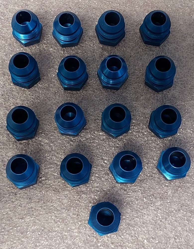 '1 PIECE' - PN# MS24404D8 - PLUG, TUBE FITTING, THREADED
