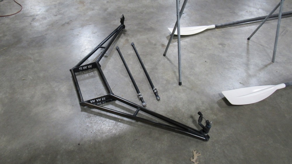 ROWING SCULL SHELL