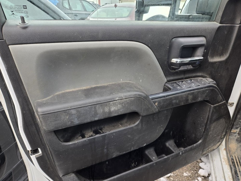 2018-2019 Chevy Silverado Dash Mounted 7" Display Screen Opt IOB