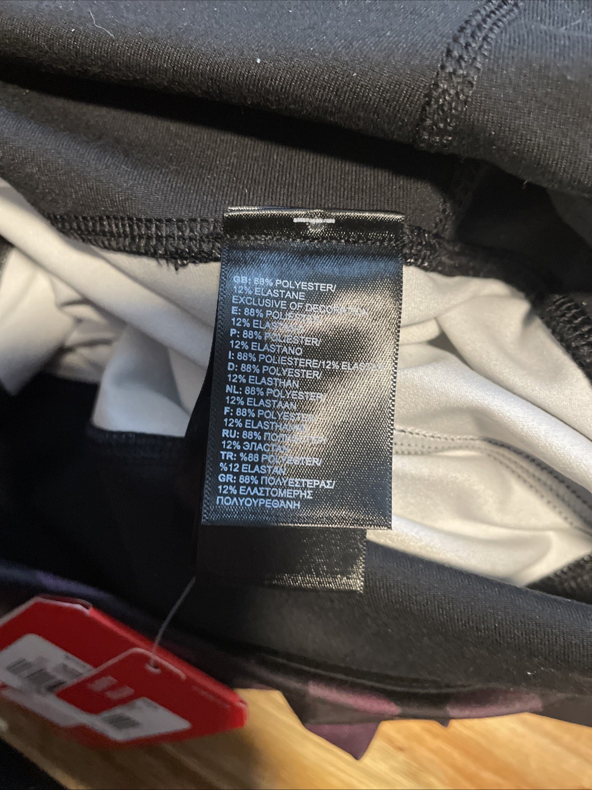 NWT THE NORTH FACE Contoured Tech train leggings, XL $110