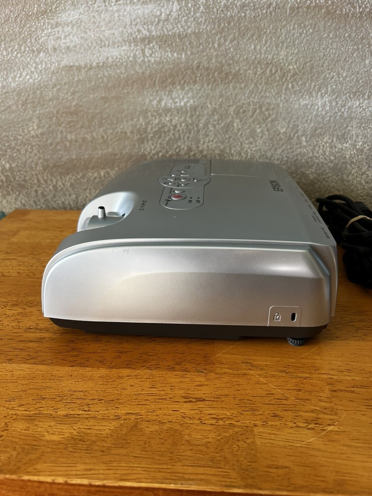 LCD Projector Epson EMP-S3 with Soft Case, Remote & Laser Pointer Tested