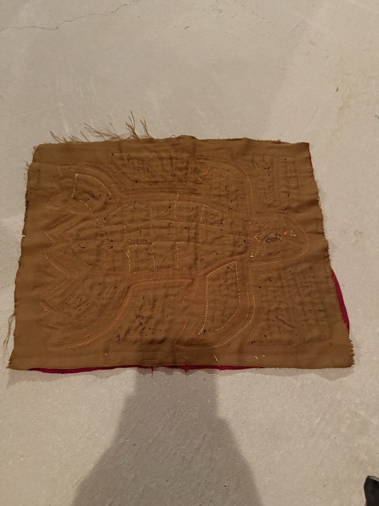 Vintage Mola Textile – Handmade Kuna Panel